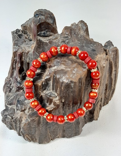 Bracelet rouge, pierres naturelles et cuir