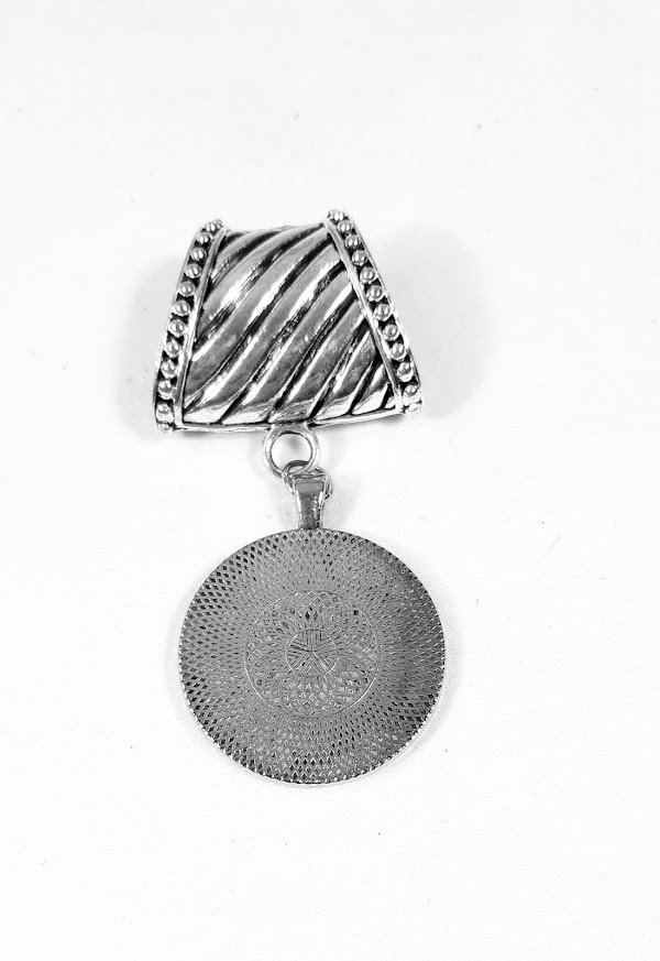 B&eacute;li&egrave;re de foulard avec cuir