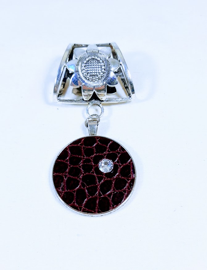 B&eacute;li&egrave;re de foulard avec cuir