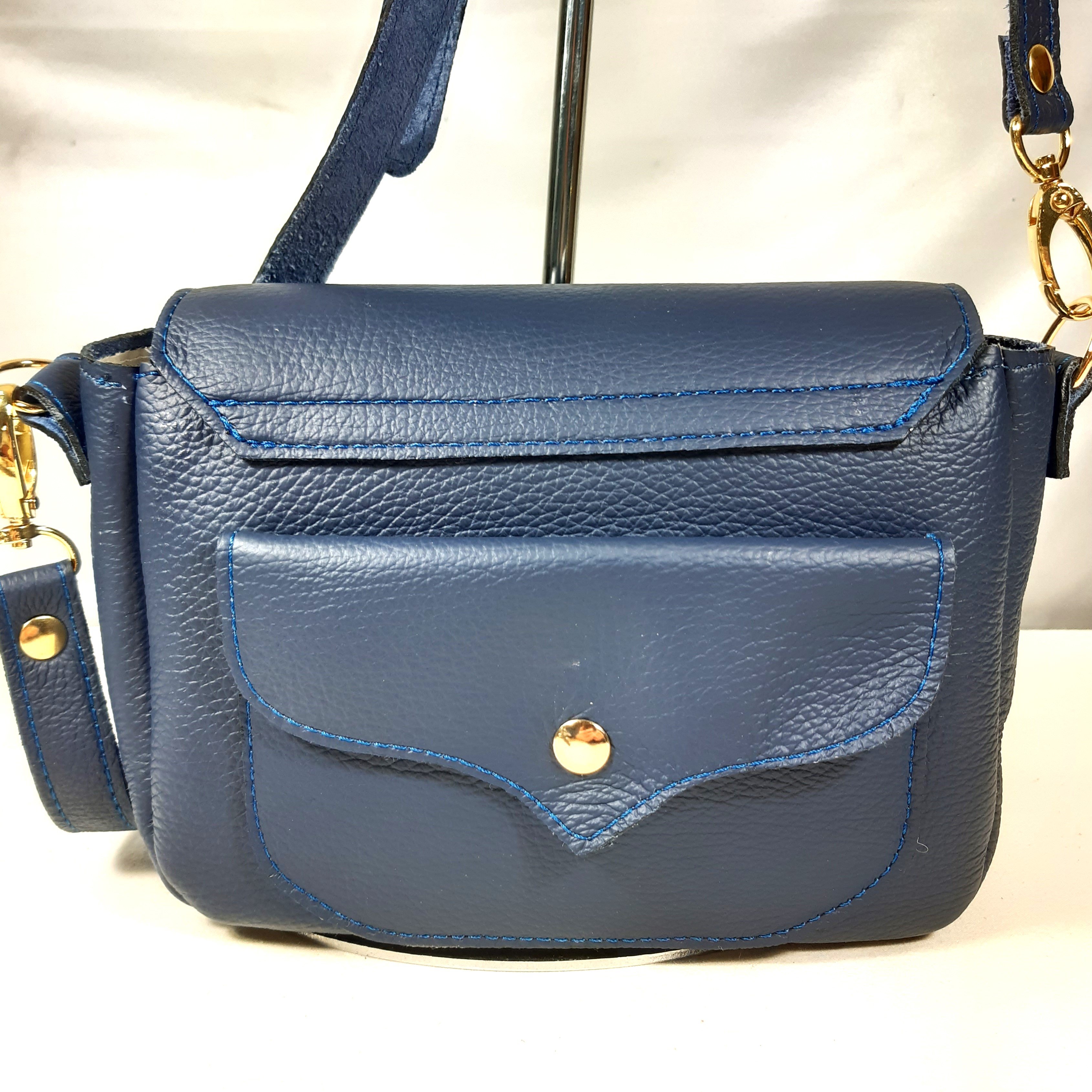 Sac cuir, fermoir papillon .